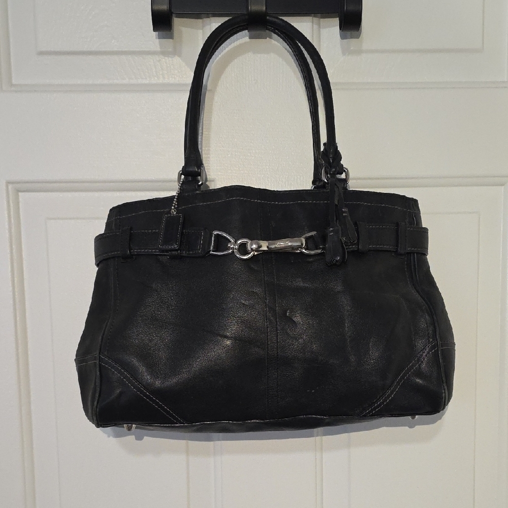 Pre-owned Coach Black Leather Tote Handbag with Silver Hardware